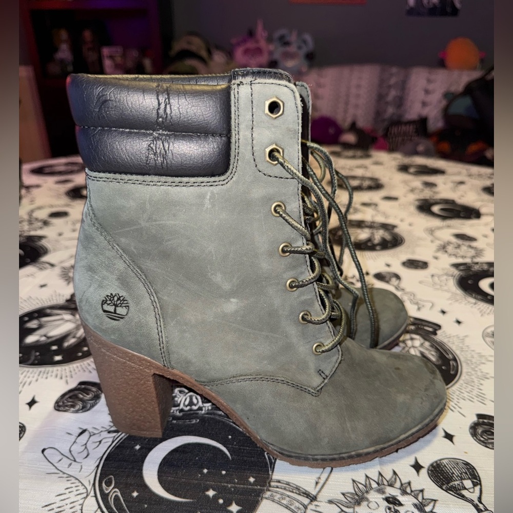 Timberland Women’s Allington Olive Leather Boot Size 8.5